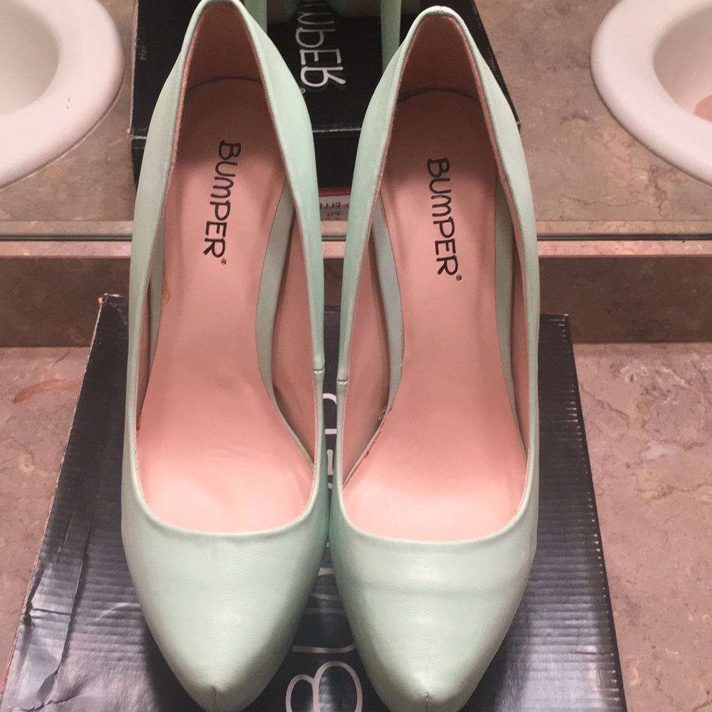 Mint Green Pump